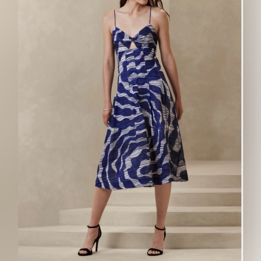Banana Republic Navy and White Print  Keyhole Dress